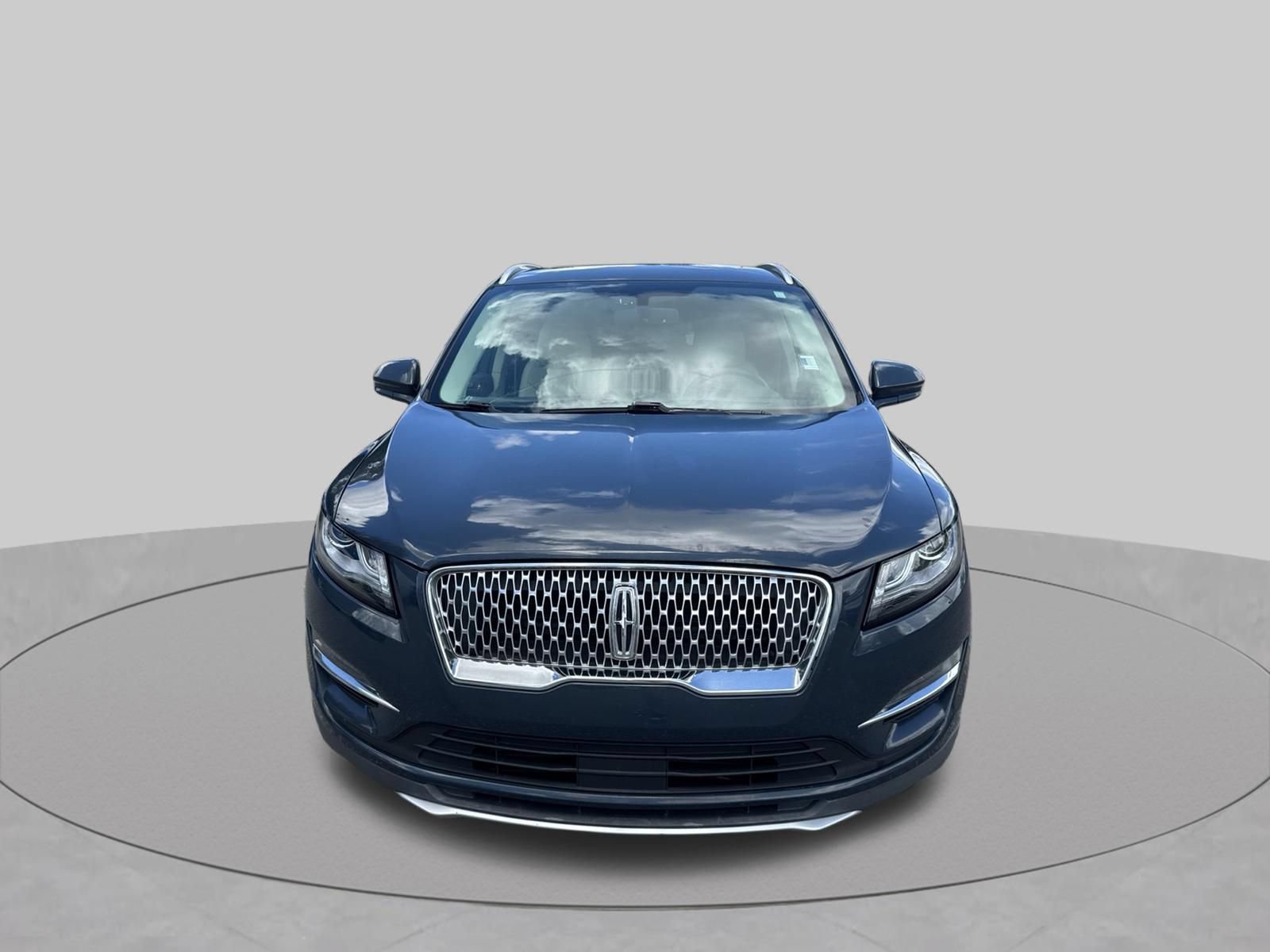 Used 2019 Lincoln MKC Reserve FWD image 9