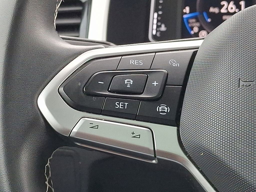 Used 2022 Volkswagen Atlas Cross Sport SE FWD image 21