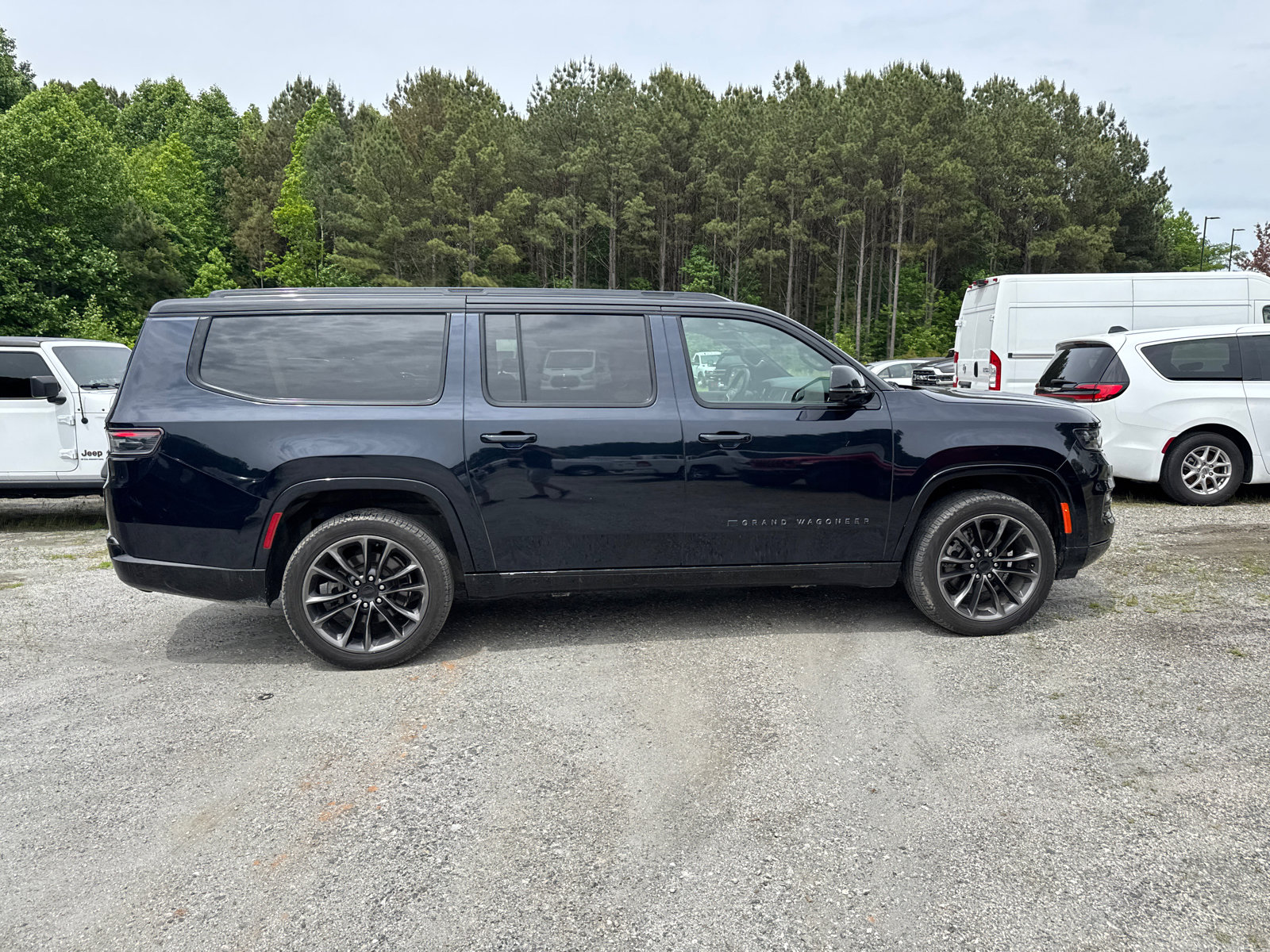Certified 2025 Jeep Grand Wagoneer L Series III w/ Quick Order Packagew 28T AWD/4WD image 7