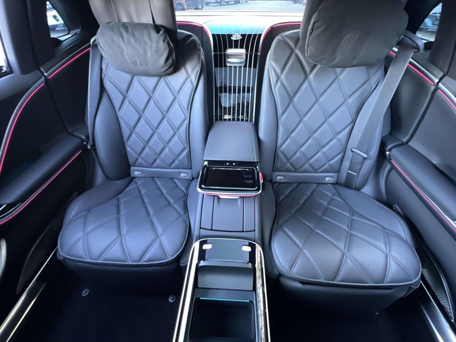 Used 2024 Mercedes-Benz Maybach S 680 4MATIC image 15