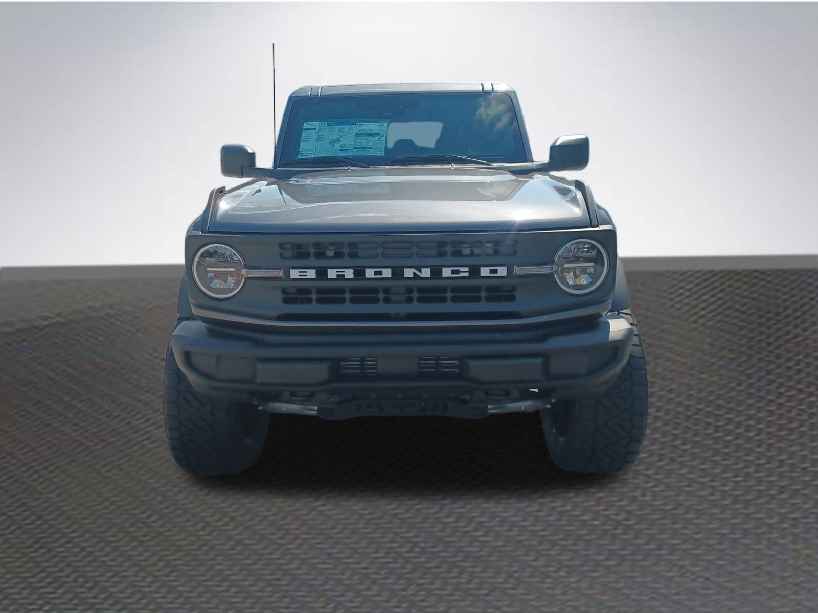 New 2025 Ford Bronco 4-Door image 3