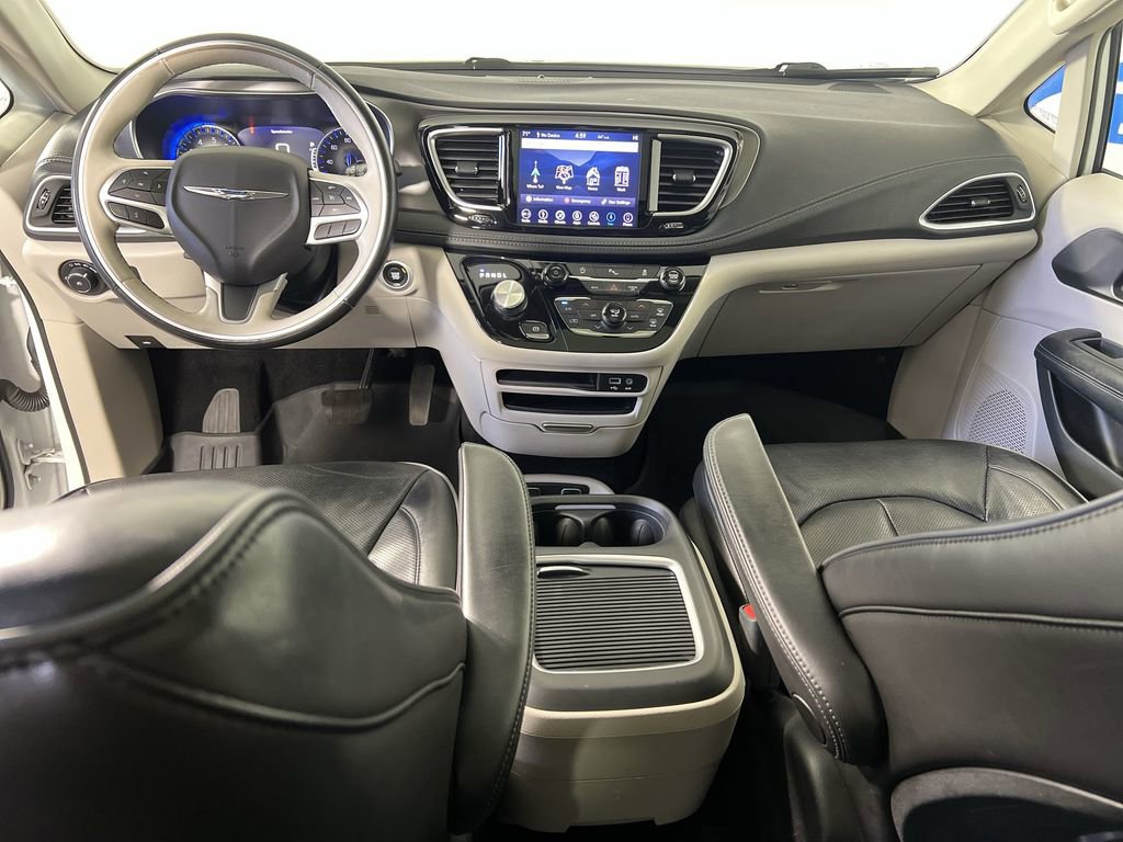 Used 2019 Chrysler Pacifica Limited FWD image 22
