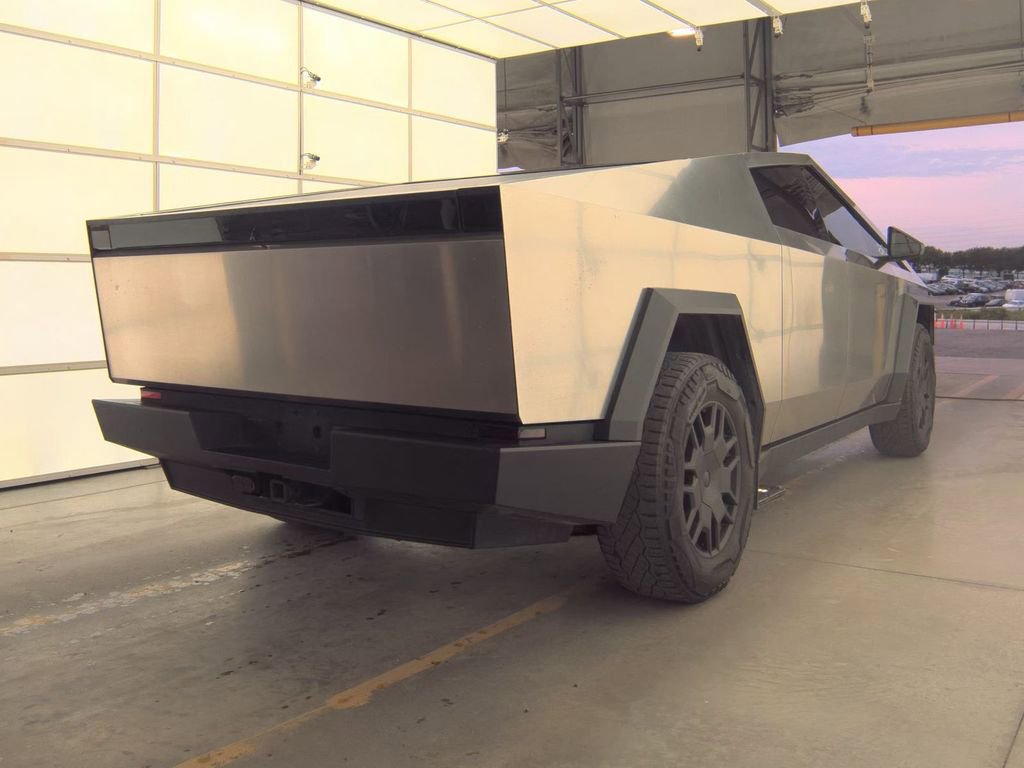 Used 2024 Tesla Cybertruck AWD Crew Cab image 13