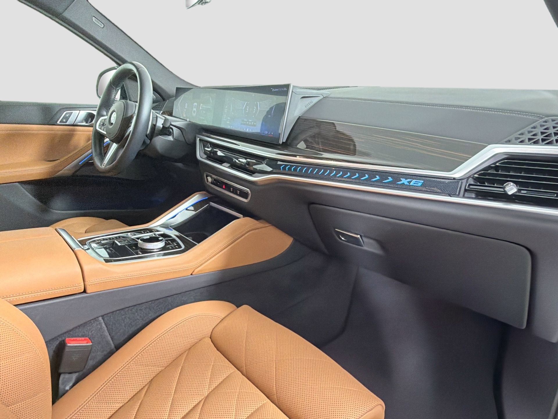 Certified 2024 BMW X6 xDrive40i w/ Executive Package image 31