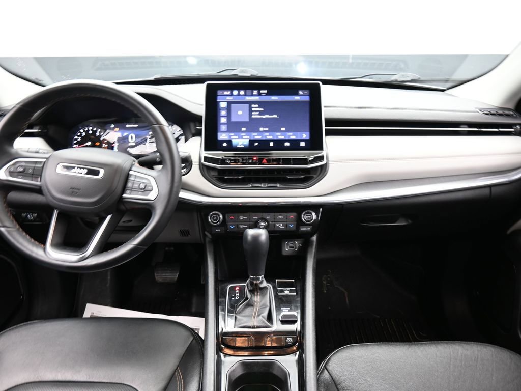 Certified 2022 Jeep Compass Limited image 13