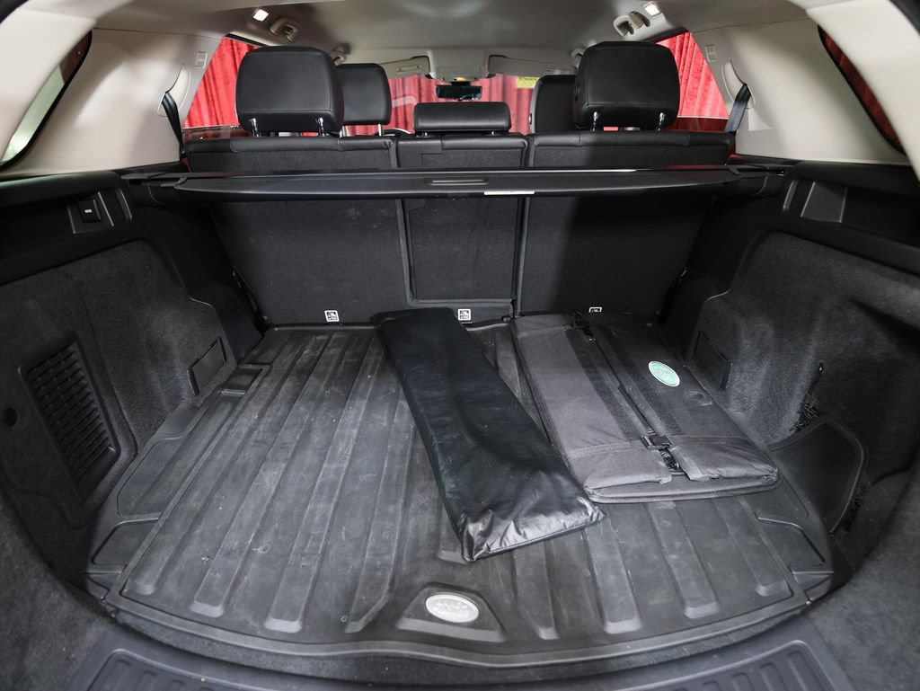 Used 2020 Land Rover Discovery Sport SE AWD/4WD image 26
