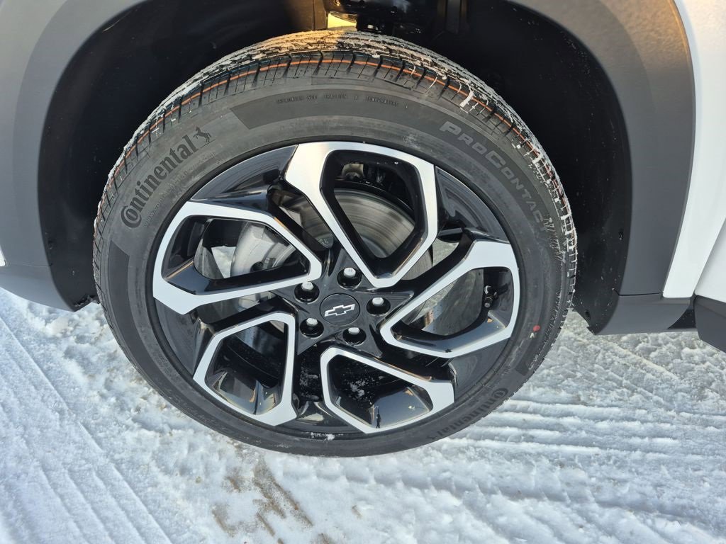 New 2026 Chevrolet Trax RS w/ Driver Confidence Package image 27