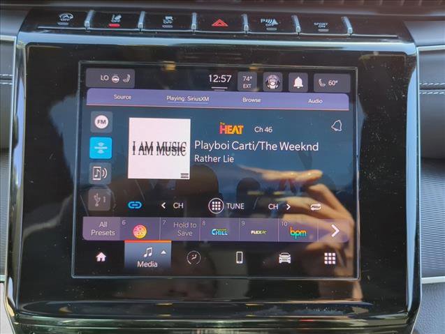 Used 2025 Jeep Grand Cherokee Laredo X w/ Luxury Tech Group I image 12