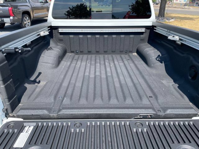 Used 2023 Nissan Frontier PRO-4X w/ Pro-4X Premium Package AWD/4WD image 17