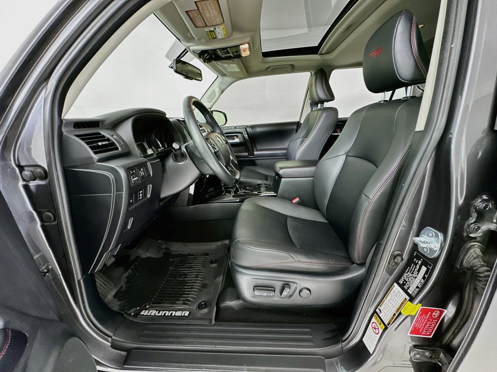 Used 2019 Toyota 4Runner TRD Off-Road Premium AWD/4WD image 21