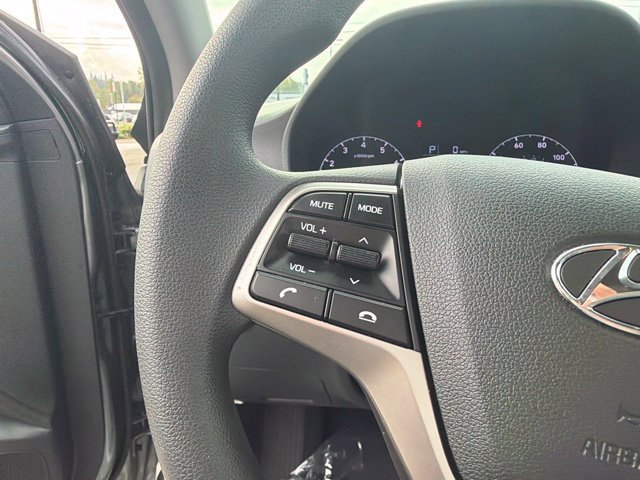 Used 2022 Hyundai Accent SE FWD image 21