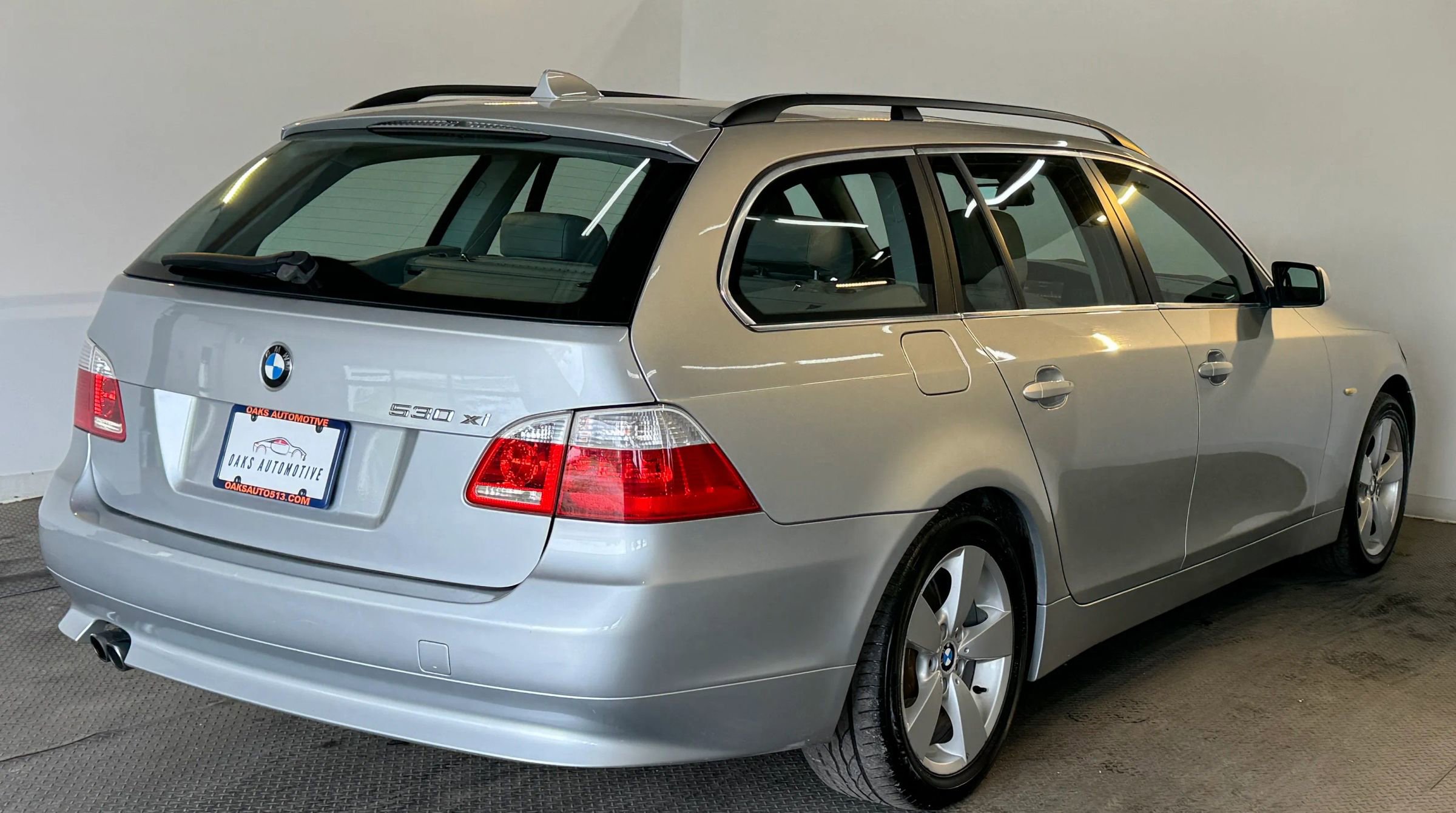Used 2006 BMW 530xi Wagon image 6