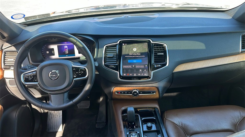 Certified 2023 Volvo XC90 B5 Plus w/ Protection Package image 38