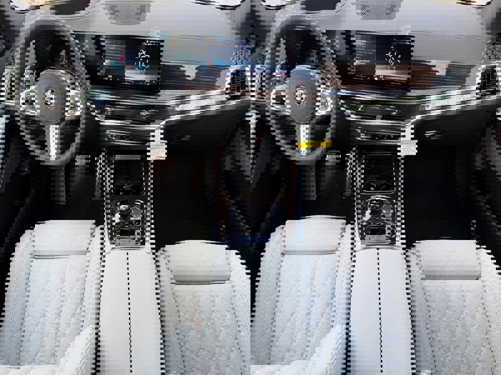 New 2026 BMW X5 xDrive50e w/ M Sport Package image 21