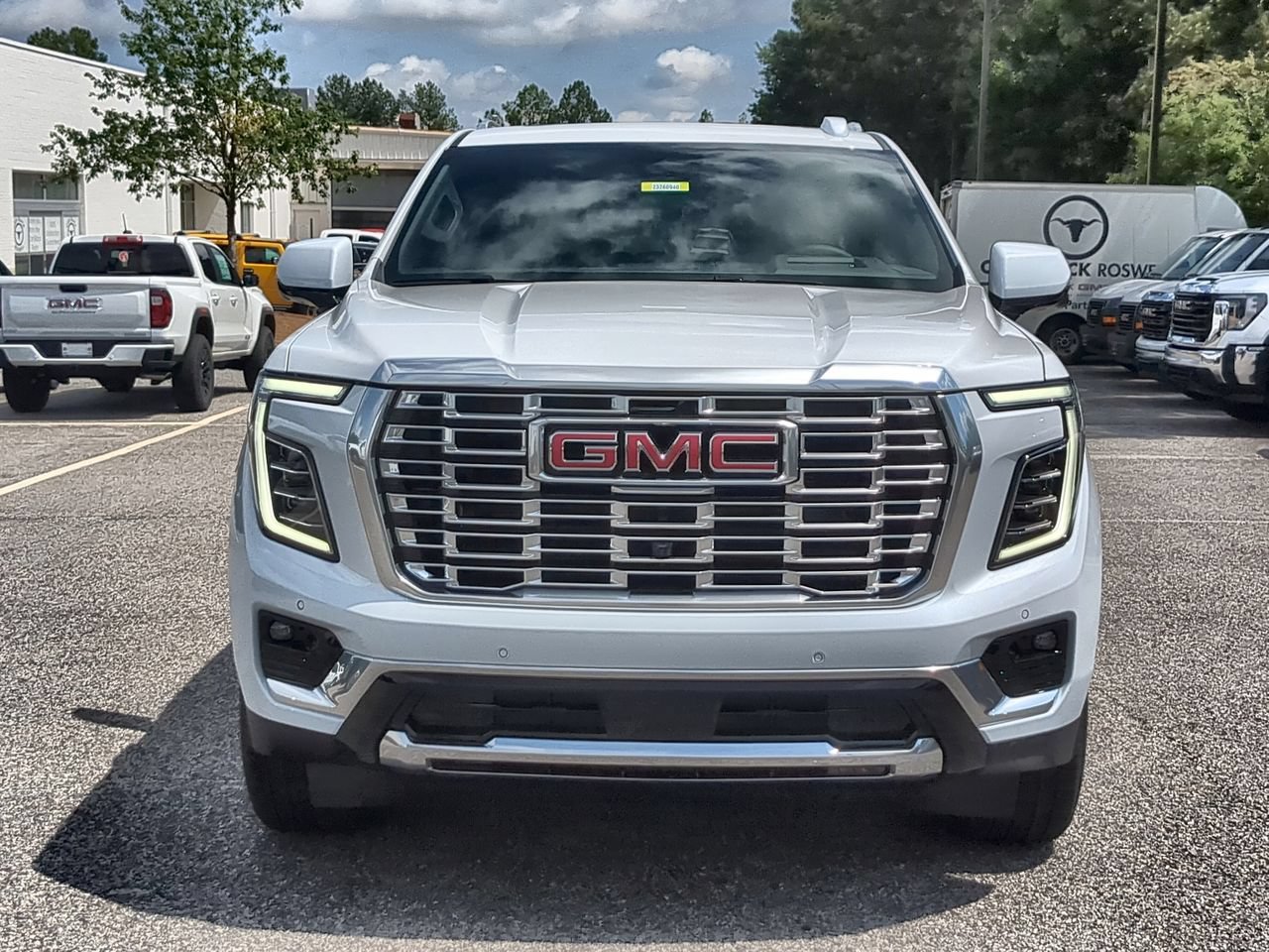 New 2026 GMC Yukon XL Denali w/ Denali Reserve Package AWD/4WD image 3