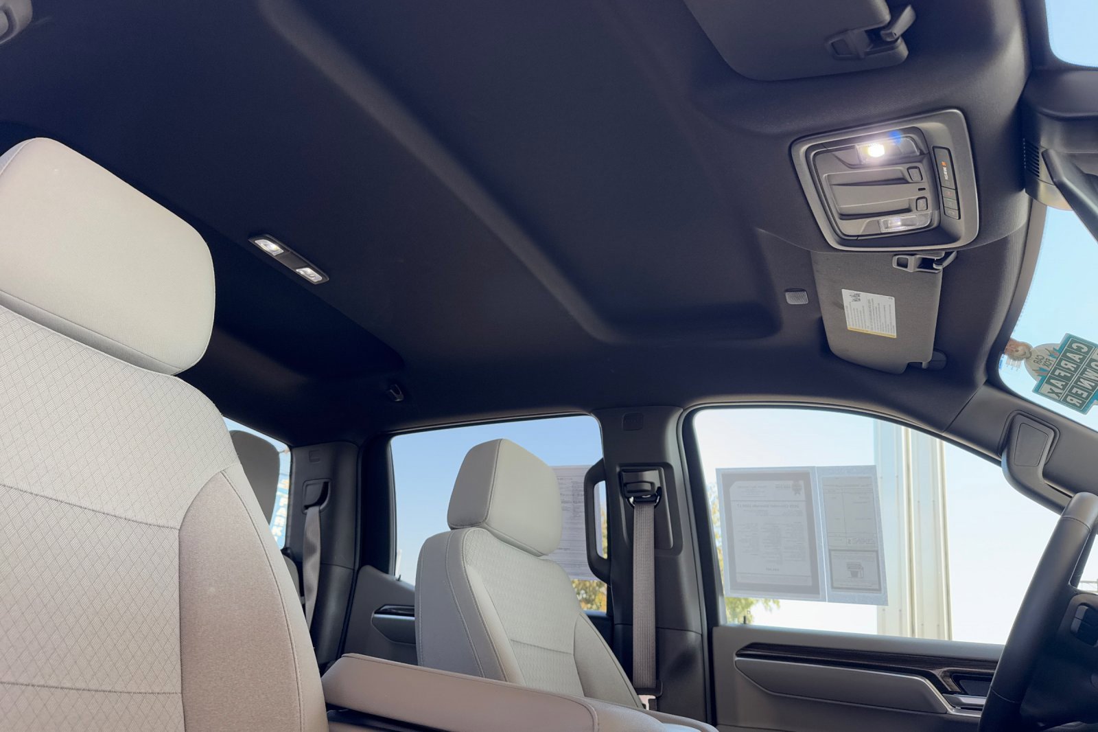 Used 2025 Chevrolet Silverado 1500 LT image 18