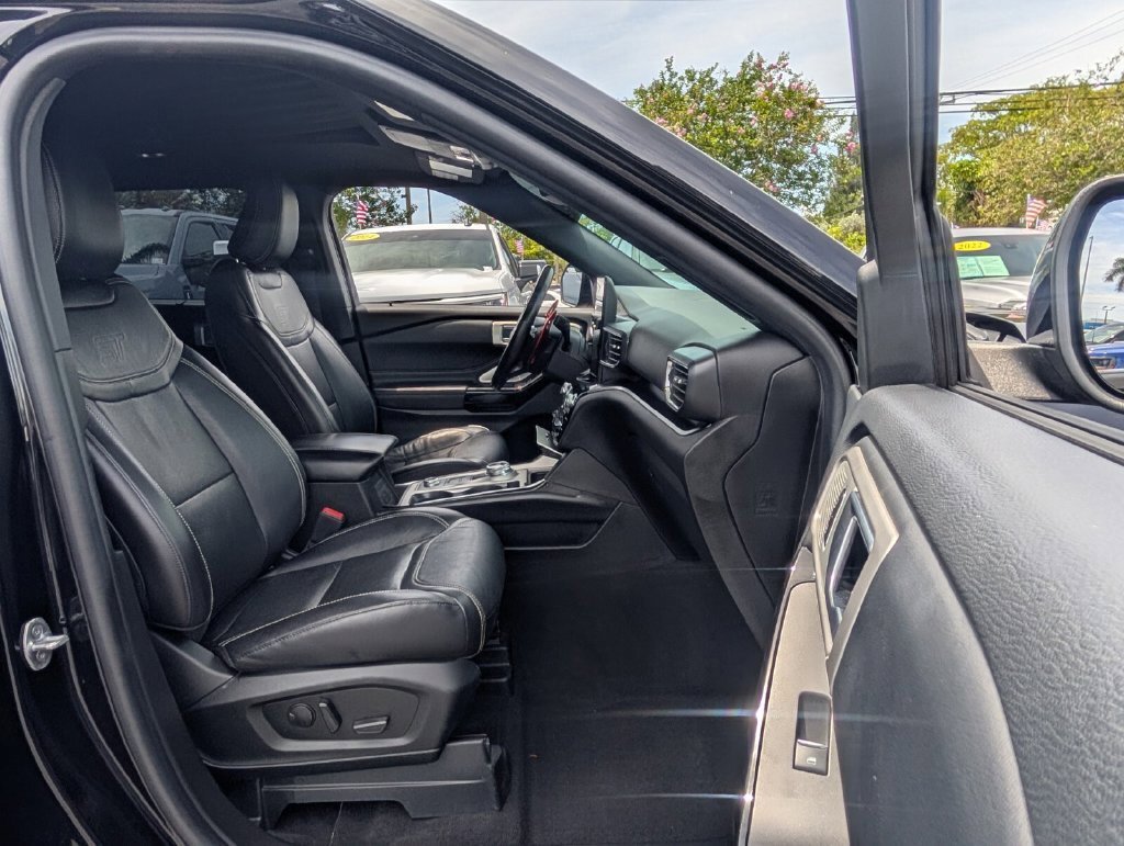 Used 2023 Ford Explorer ST w/ Equipment Group 401A AWD/4WD image 19