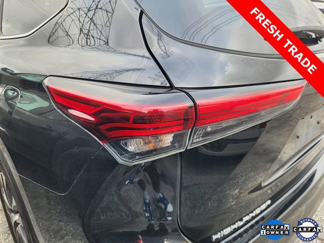 Used 2022 Toyota Highlander XLE image 7