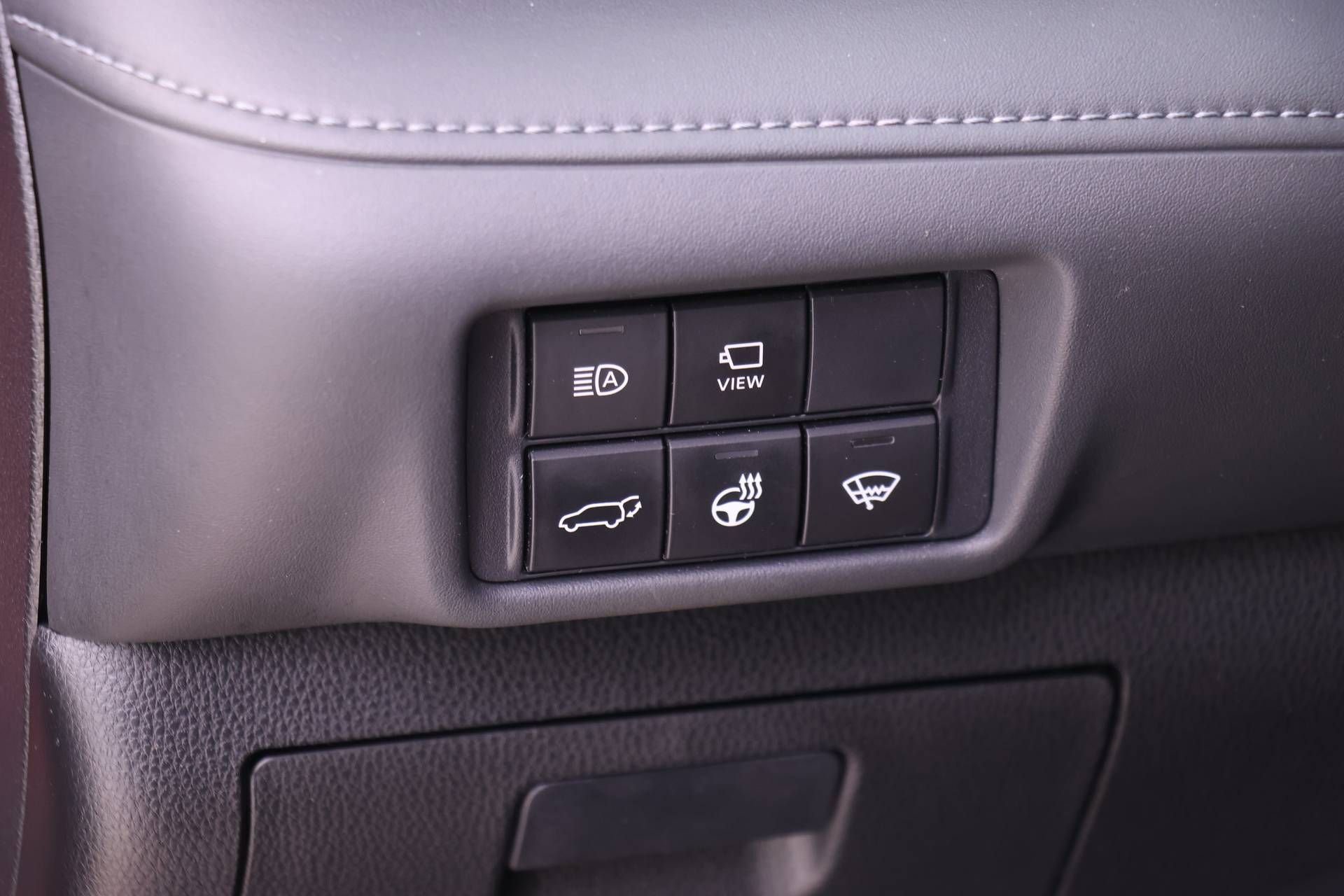 Used 2021 Toyota Highlander Limited image 17