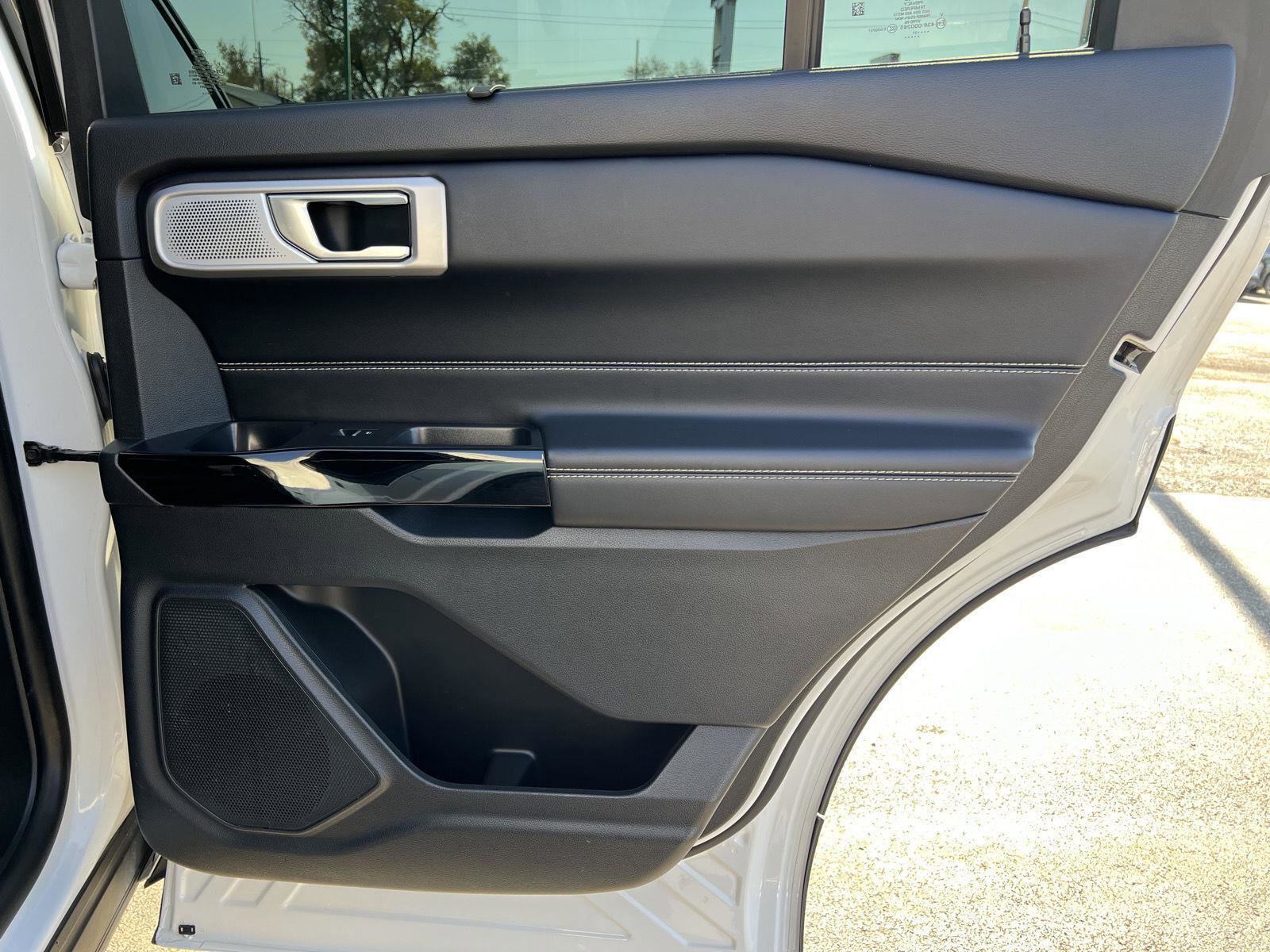 Used 2021 Ford Explorer ST w/ Equipment Group 401A image 21