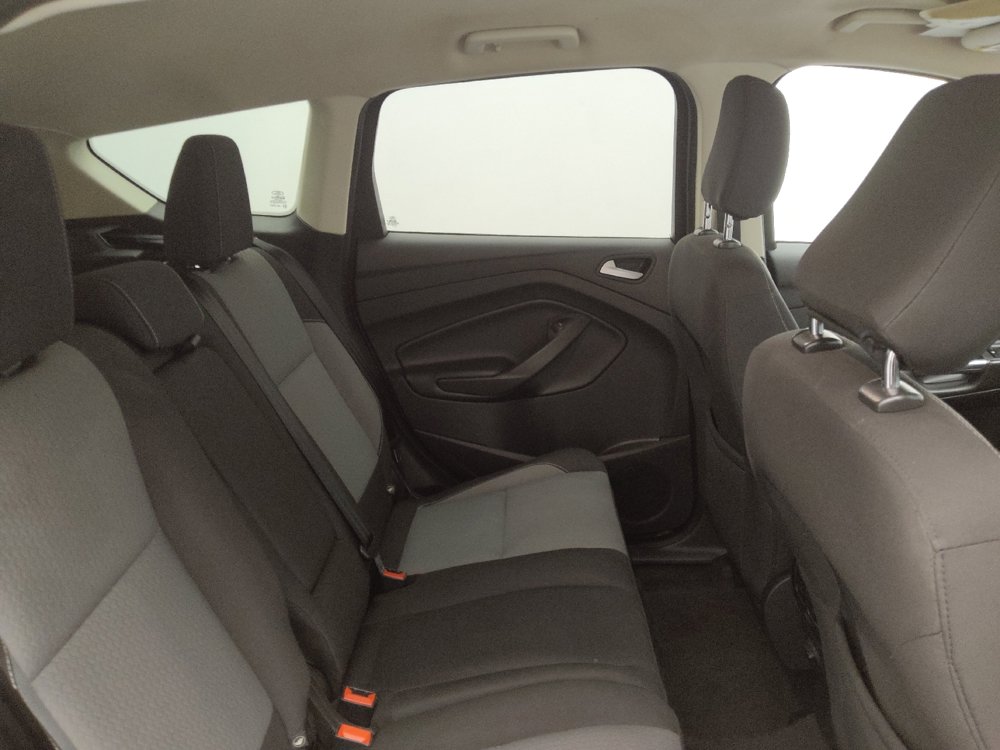 Used 2018 Ford Escape SE image 19