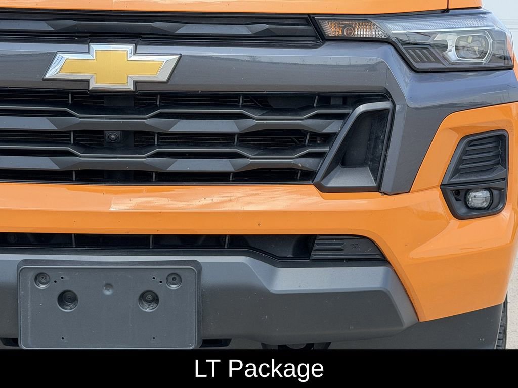 Used 2025 Chevrolet Colorado LT w/ LT Convenience Package AWD/4WD image 4