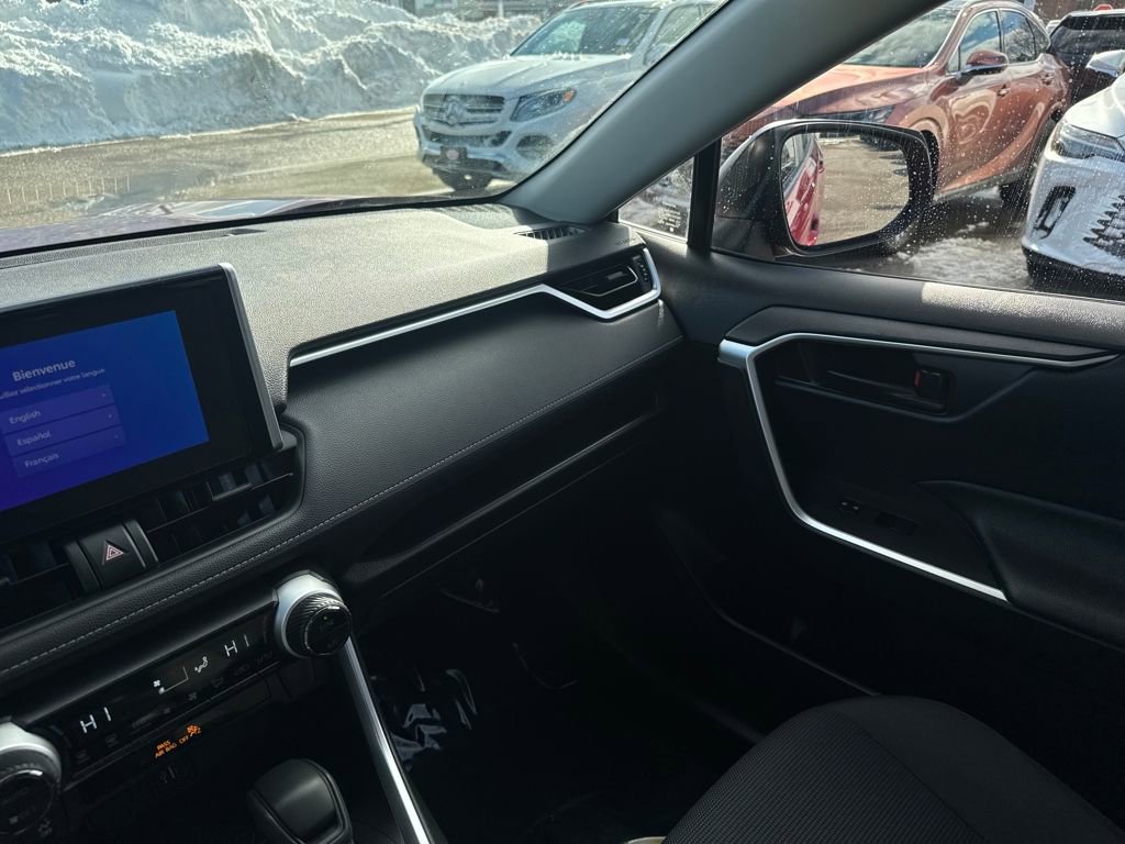 Used 2023 Toyota RAV4 LE image 24