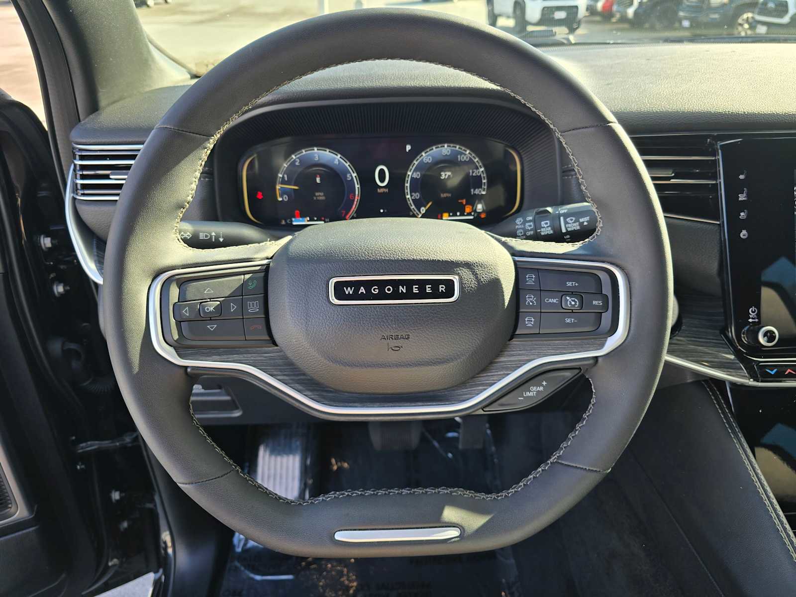 Used 2022 Jeep Wagoneer Series III w/ Flexible Seating Group image 26