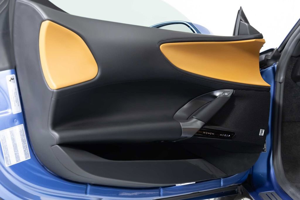 Used 2022 Ferrari SF90 Stradale image 23