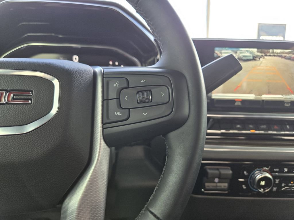 Used 2025 GMC Sierra 1500 Elevation image 18