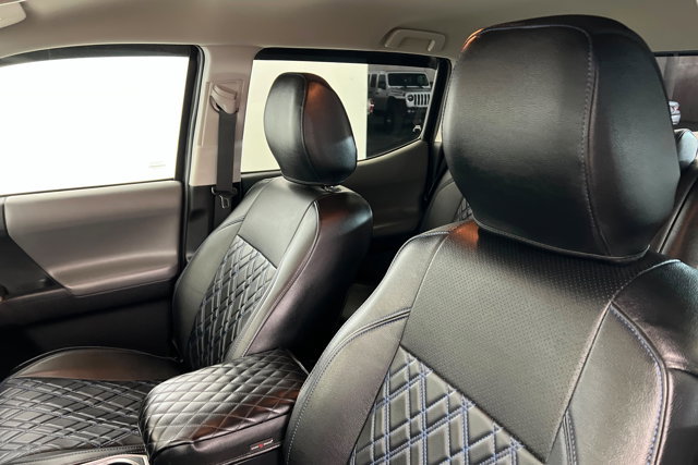 Used 2022 Toyota Tacoma SR5 image 16