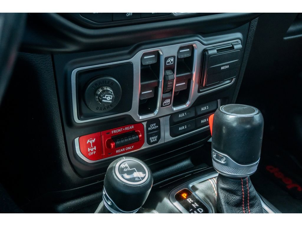 Used 2020 Jeep Gladiator Rubicon image 25