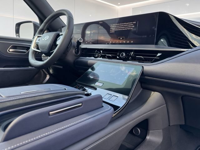 New 2027 INFINITI QX80 Sensory AWD/4WD image 9