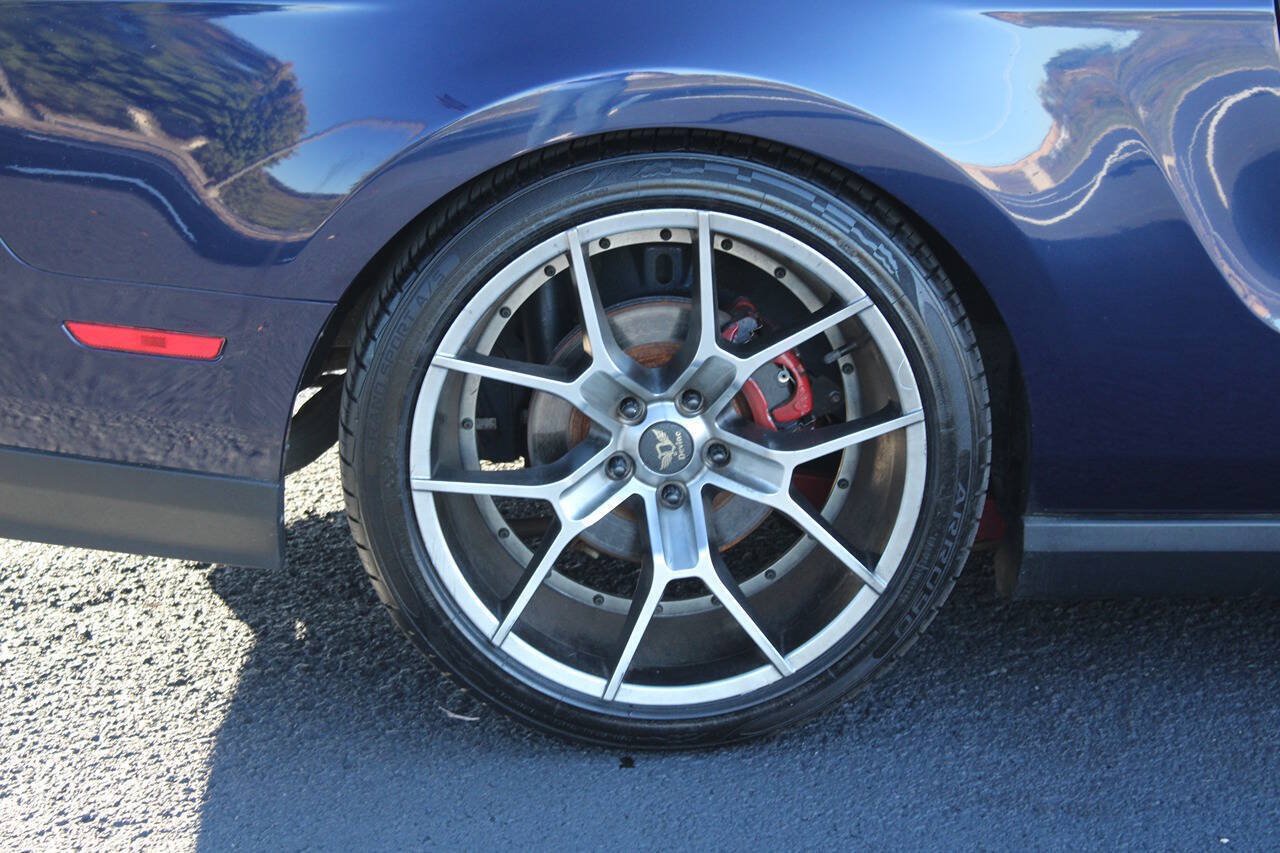 Used 2011 Ford Mustang GT Premium w/ Comfort Pkg RWD image 26