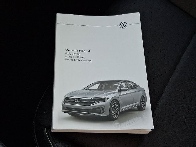 Used 2024 Volkswagen Jetta SE FWD image 26