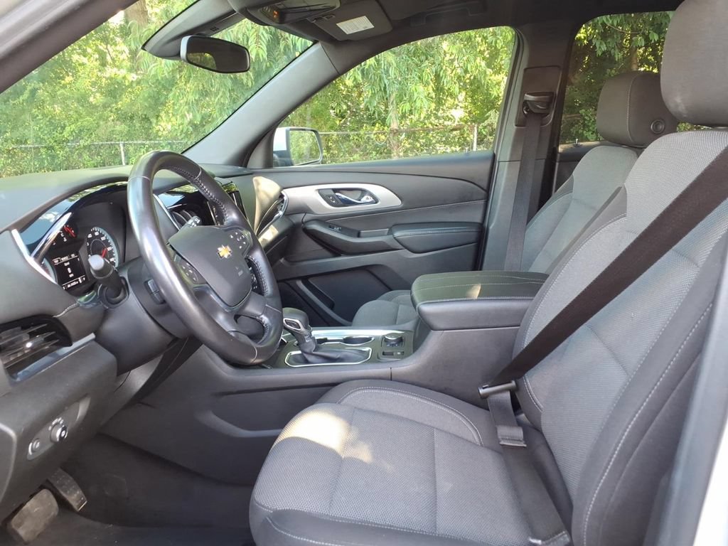 Certified 2022 Chevrolet Traverse LT FWD image 7