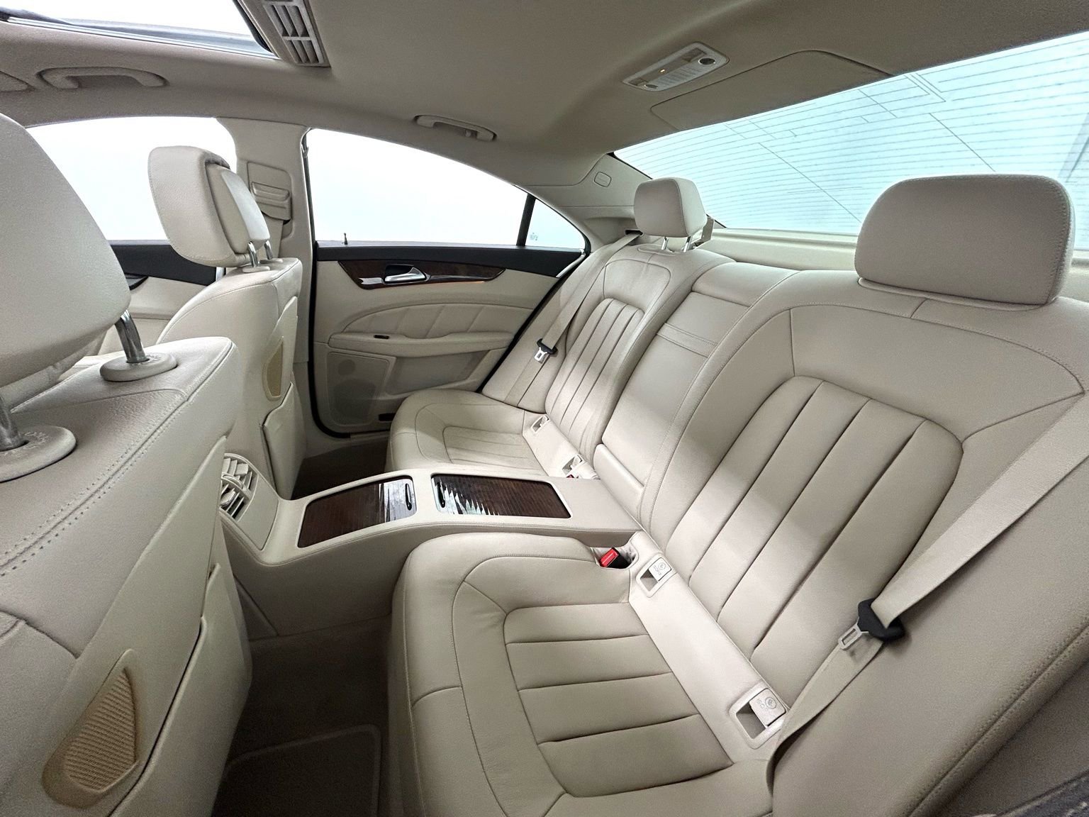 Used 2015 Mercedes-Benz CLS 400 4MATIC image 36