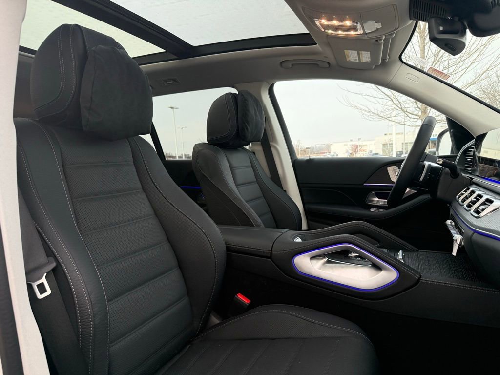 Used 2026 Mercedes-Benz GLS 450 4MATIC image 14