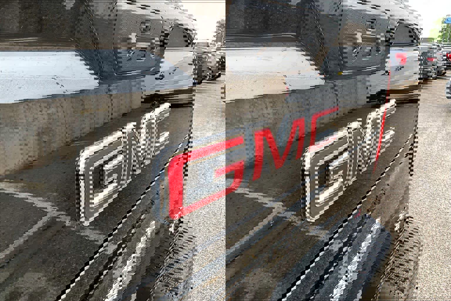 Used 2023 GMC Sierra 1500 AT4 w/ AT4 Premium Package image 31