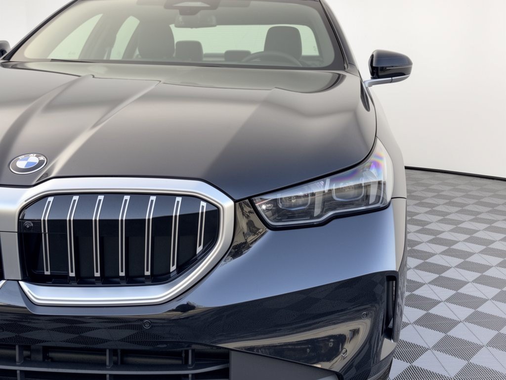 Certified 2026 BMW 530i RWD image 12