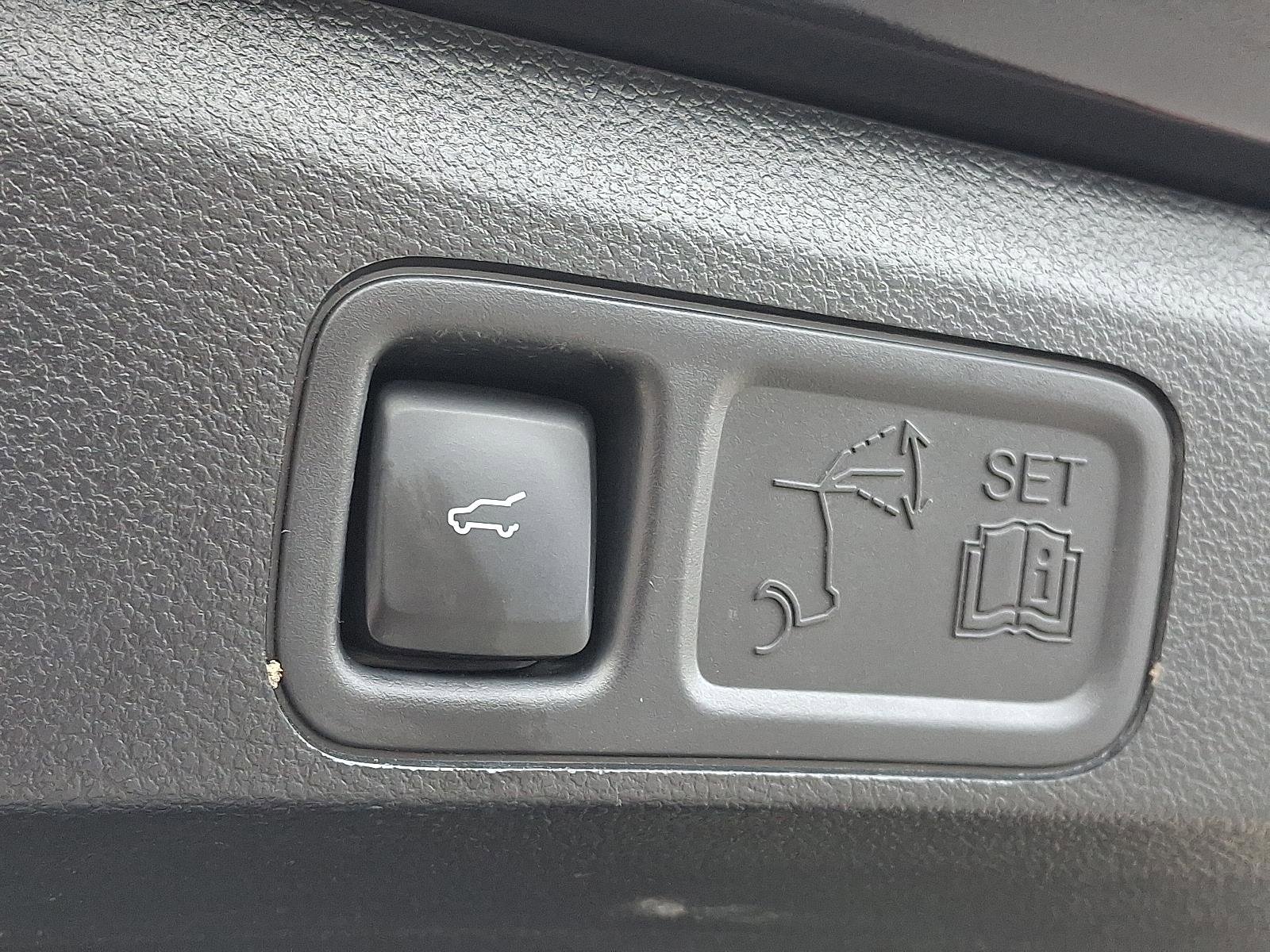 Used 2023 Ford Expedition Max XLT image 30