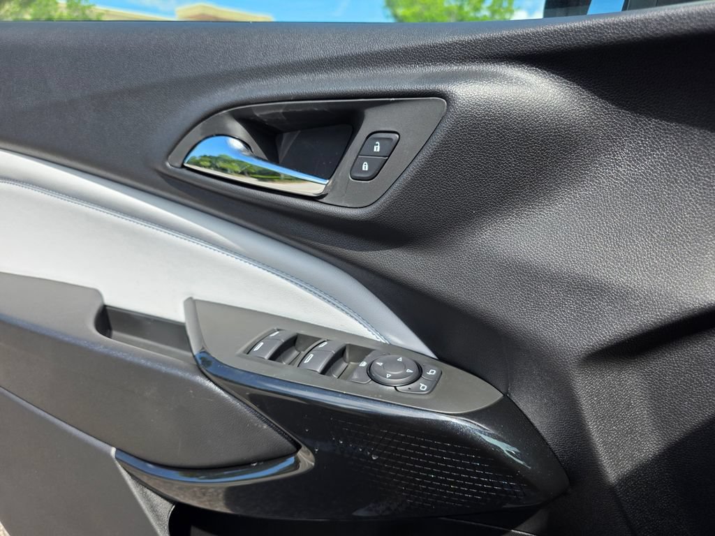 New 2026 Chevrolet Trax LT w/ Sunroof Package FWD image 10