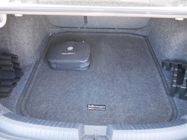 Used 2019 Volkswagen Jetta R-Line FWD image 18