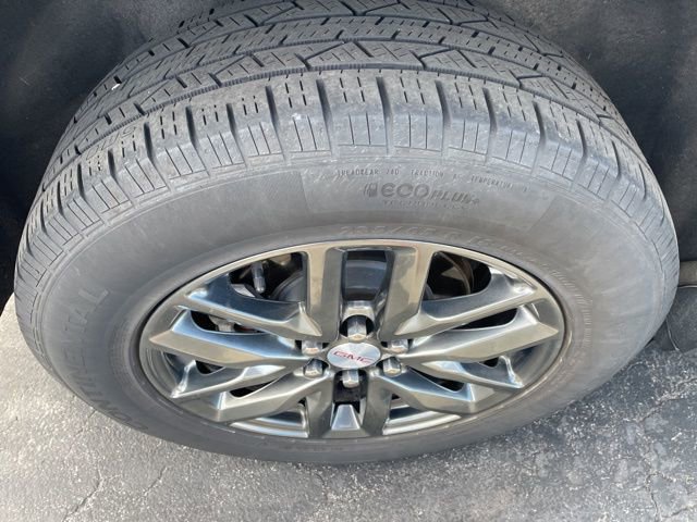 Used 2018 GMC Acadia SLT image 15