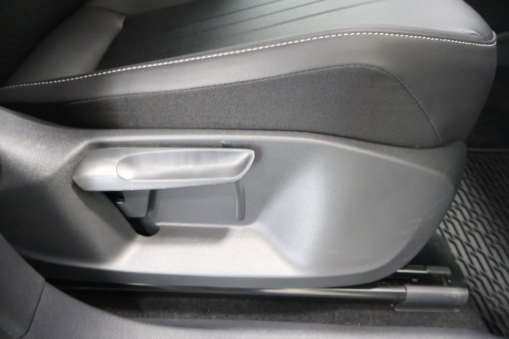 Used 2023 Volkswagen Tiguan SE FWD image 22