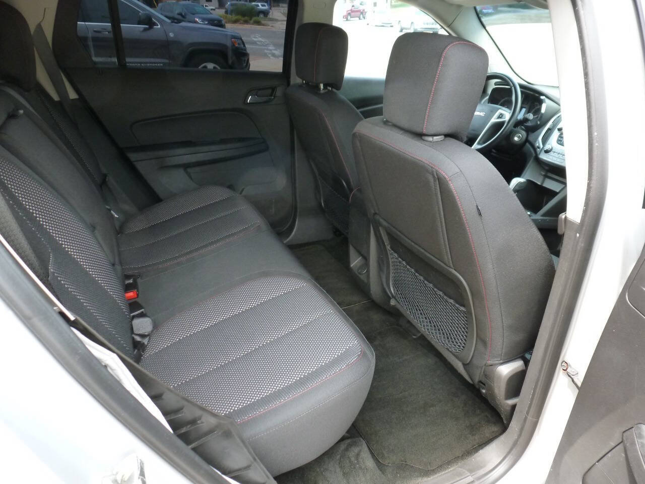 Used 2015 GMC Terrain SLE AWD/4WD image 12
