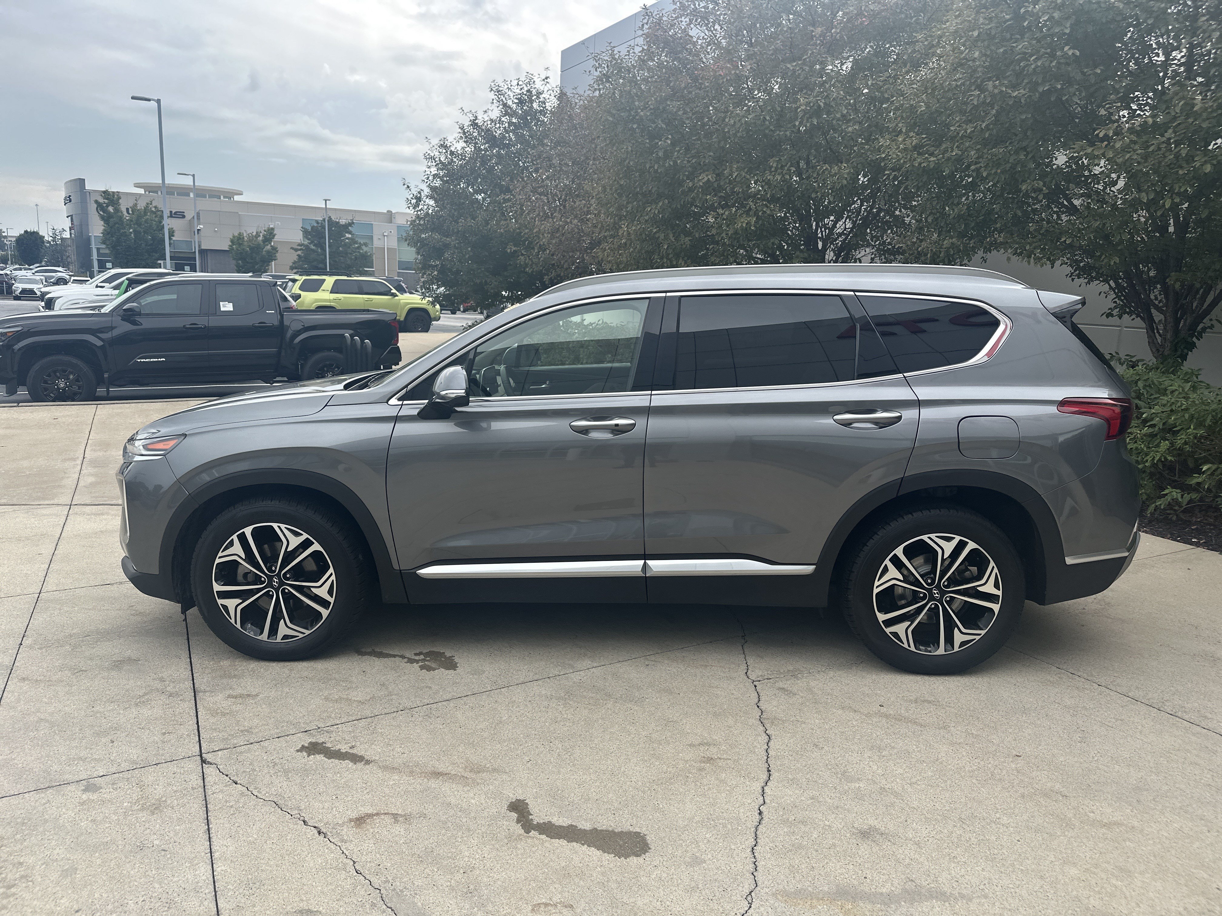 Used 2019 Hyundai Santa Fe AWD image 9