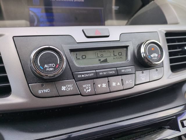 Used 2017 Honda Odyssey SE image 25