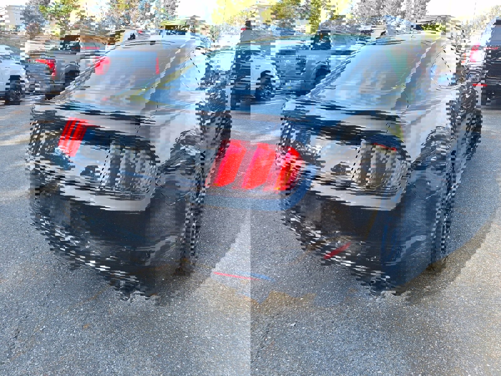 Used 2017 Ford Mustang GT image 5