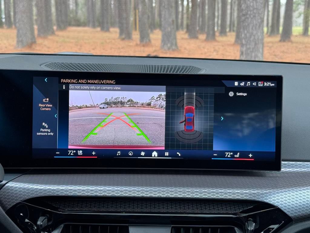 Certified 2025 BMW 330i 330i w/ M Sport Package image 5